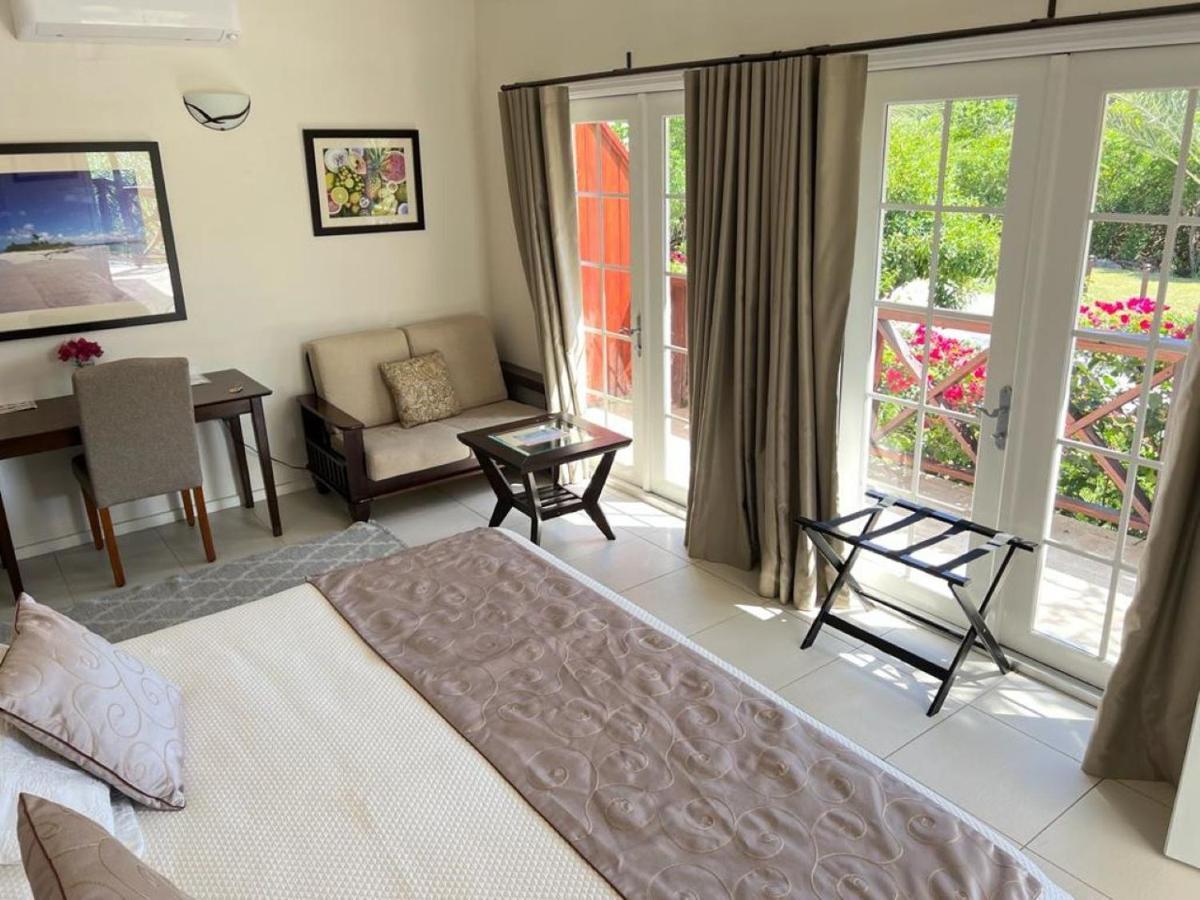 Admiral'S Inn And Gunpowder Suites English Harbour Extérieur photo