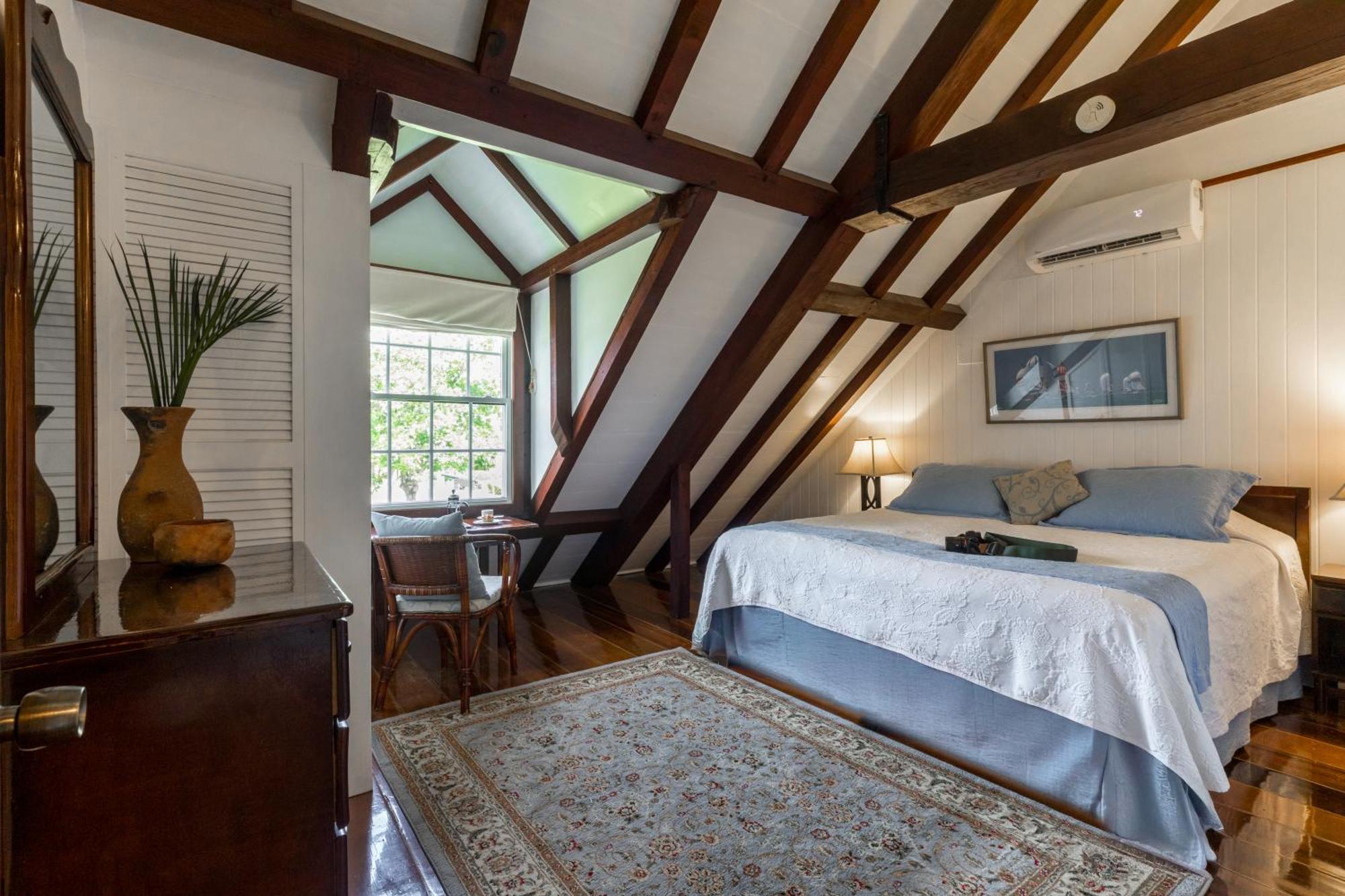 Admiral'S Inn And Gunpowder Suites English Harbour Extérieur photo