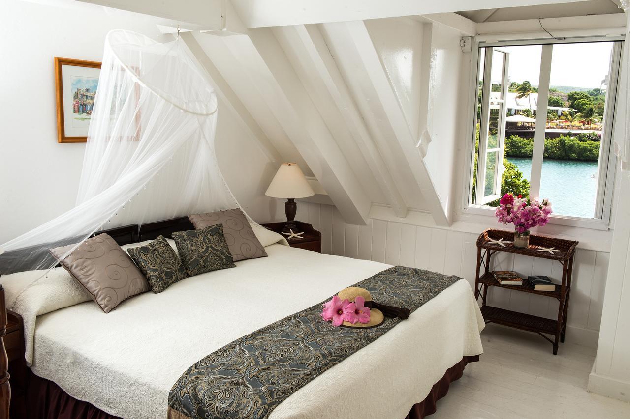 Admiral'S Inn And Gunpowder Suites English Harbour Extérieur photo